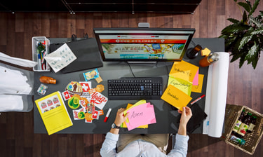 Stagiaire de l' industrie sur le lieu de travail Stagiaire de l' industrie sur le lieu de travail
